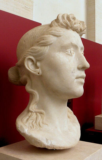 Portrait bust of a woman from the 1st century BC